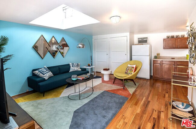 Building Photo - 6226 Drexel Ave