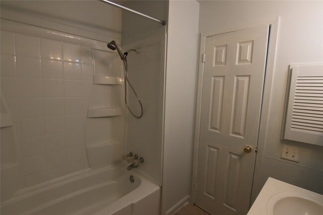 Building Photo - 11406 Elmcroft Dr