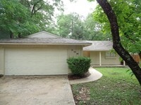 Building Photo - 102 Marabou Pl