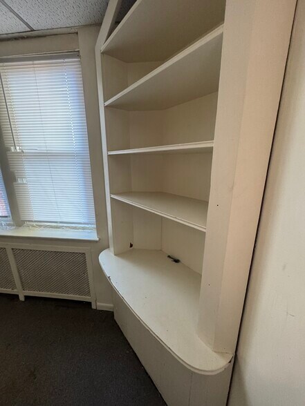 2nd Bedroom with shelves and closet - 151 N Hanover St