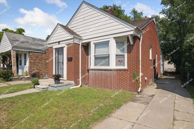Building Photo - Charming 3-Bedroom Brick Ranch in highly d...