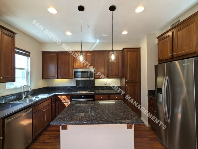 Building Photo - Beautiful San Moritz Townhome - Available ...