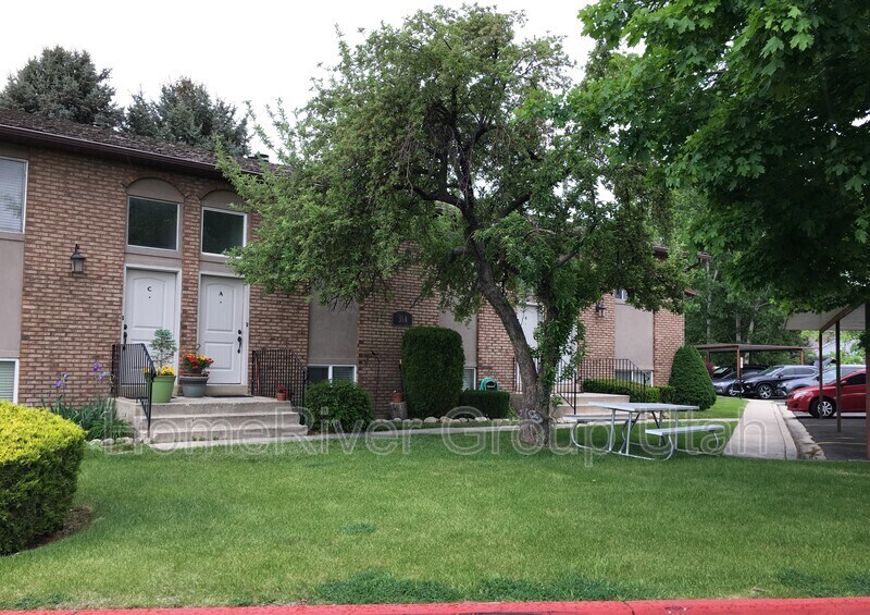 Building Photo - 328 W Amiron Way