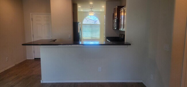 Building Photo - 26086 W Sequoia Dr