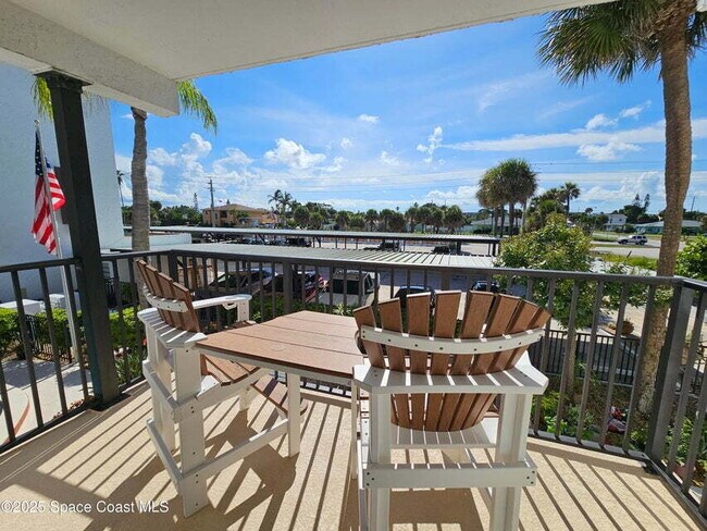 Building Photo - Ocean Paradise in Cocoa Beach