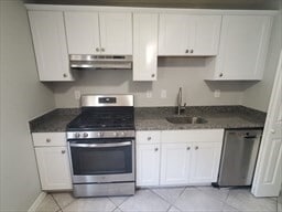 Building Photo - 174 Pine St