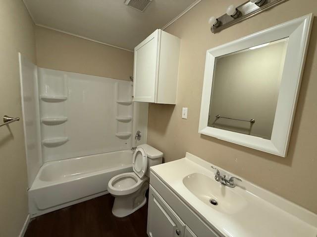 Building Photo - 950 Piedmont Dr
