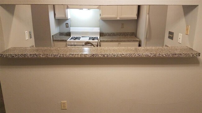 Building Photo - 12206 Alderbrook Dr