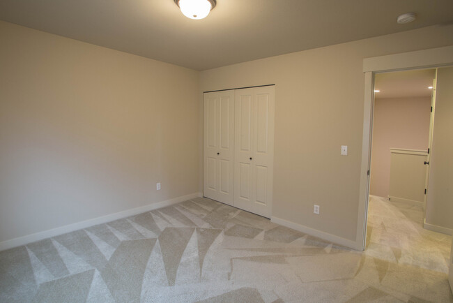 Building Photo - Beautiful 4 Bedroom in Bothell