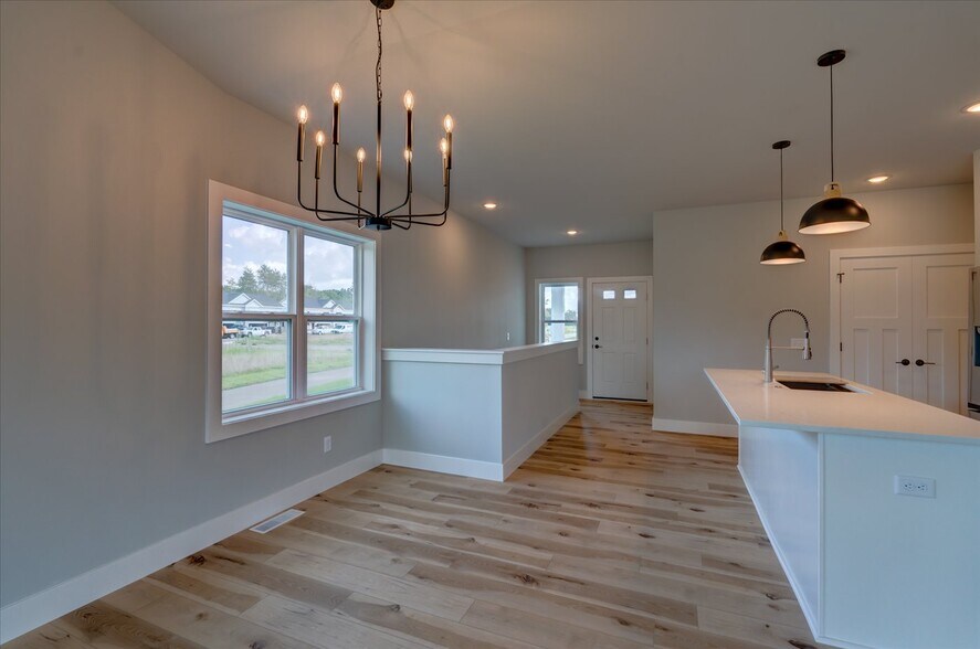 Building Photo - 1430 Palm Grass Way