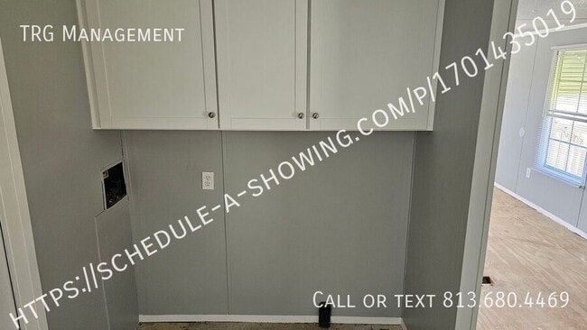 Building Photo - 209 Albacore Ln