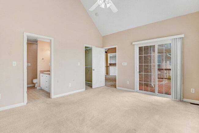 Building Photo - *DETACHED GARAGE/WORKSHOP!* Gorgeous home on HUGE acre lot in Princeton