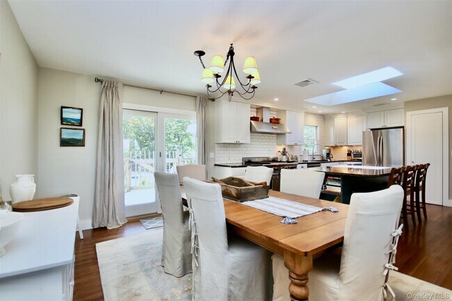 Building Photo - 28 Old Trail Rd