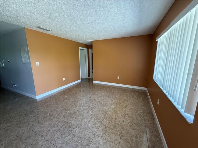 Building Photo - 2380 N Tropical Trail