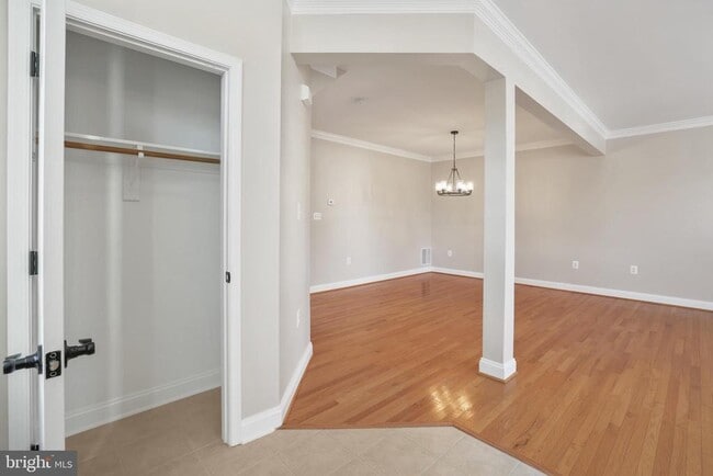 Building Photo - 401 Yorkshire Ridge Ct