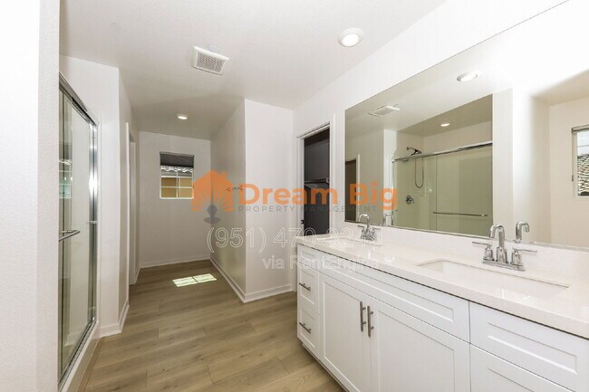 Building Photo - 2256 Stelamar Wy