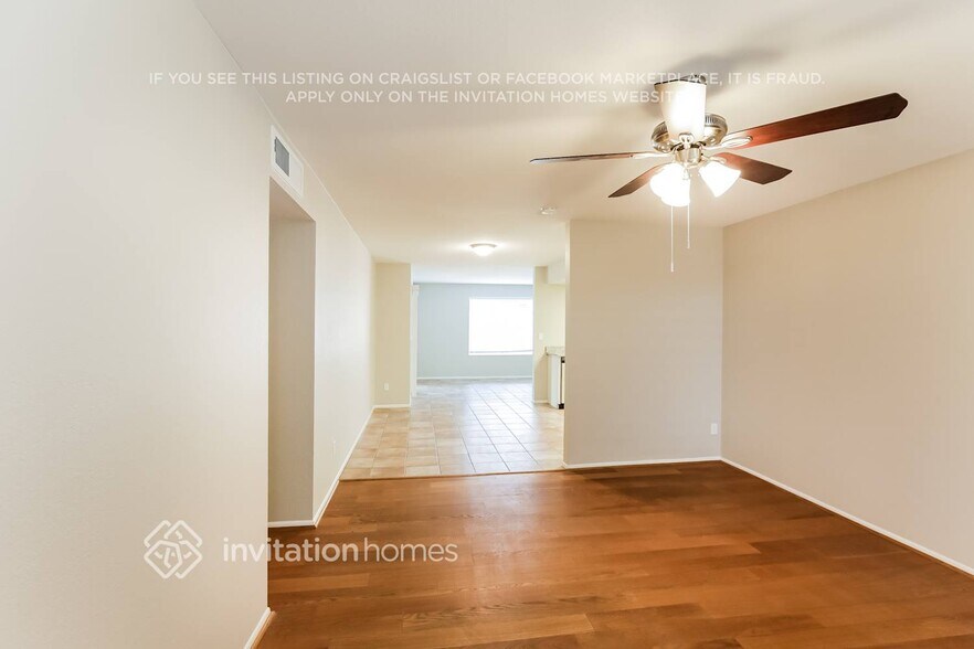 Building Photo - 6603 W Phelps Rd