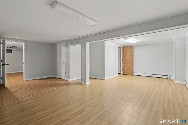 Building Photo - 115 Forestview Rd