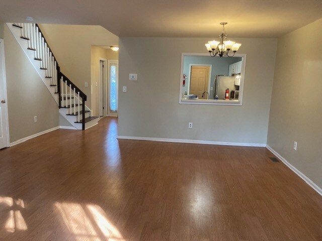 Building Photo - 42 Springwood Ct