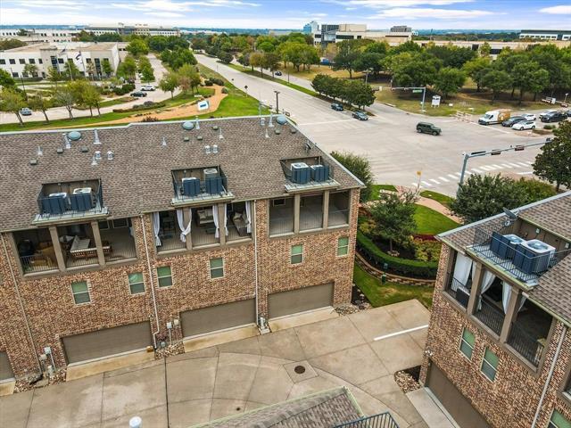 Building Photo - 7915 Parkwood Blvd