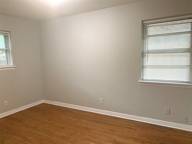 Building Photo - 4423 Warm Springs Rd