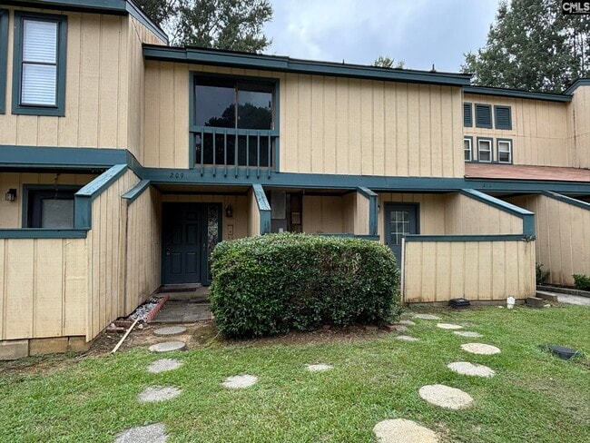 Primary Photo - 209 Timber Ct