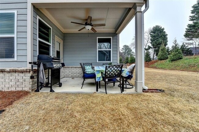 Building Photo - 811 Pineberry Ct