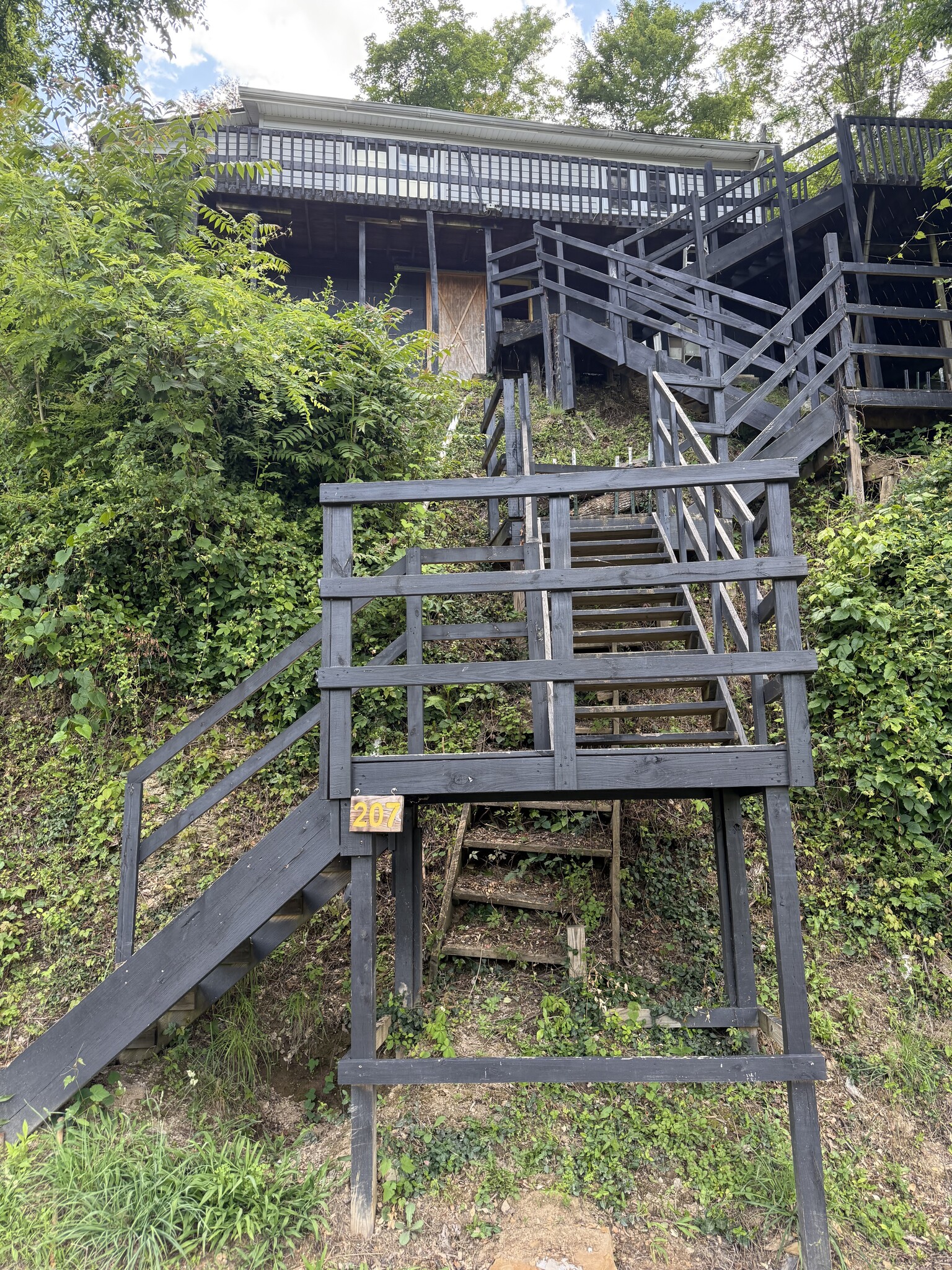 Stairs to the property on the mountain. - 207 Poplar St