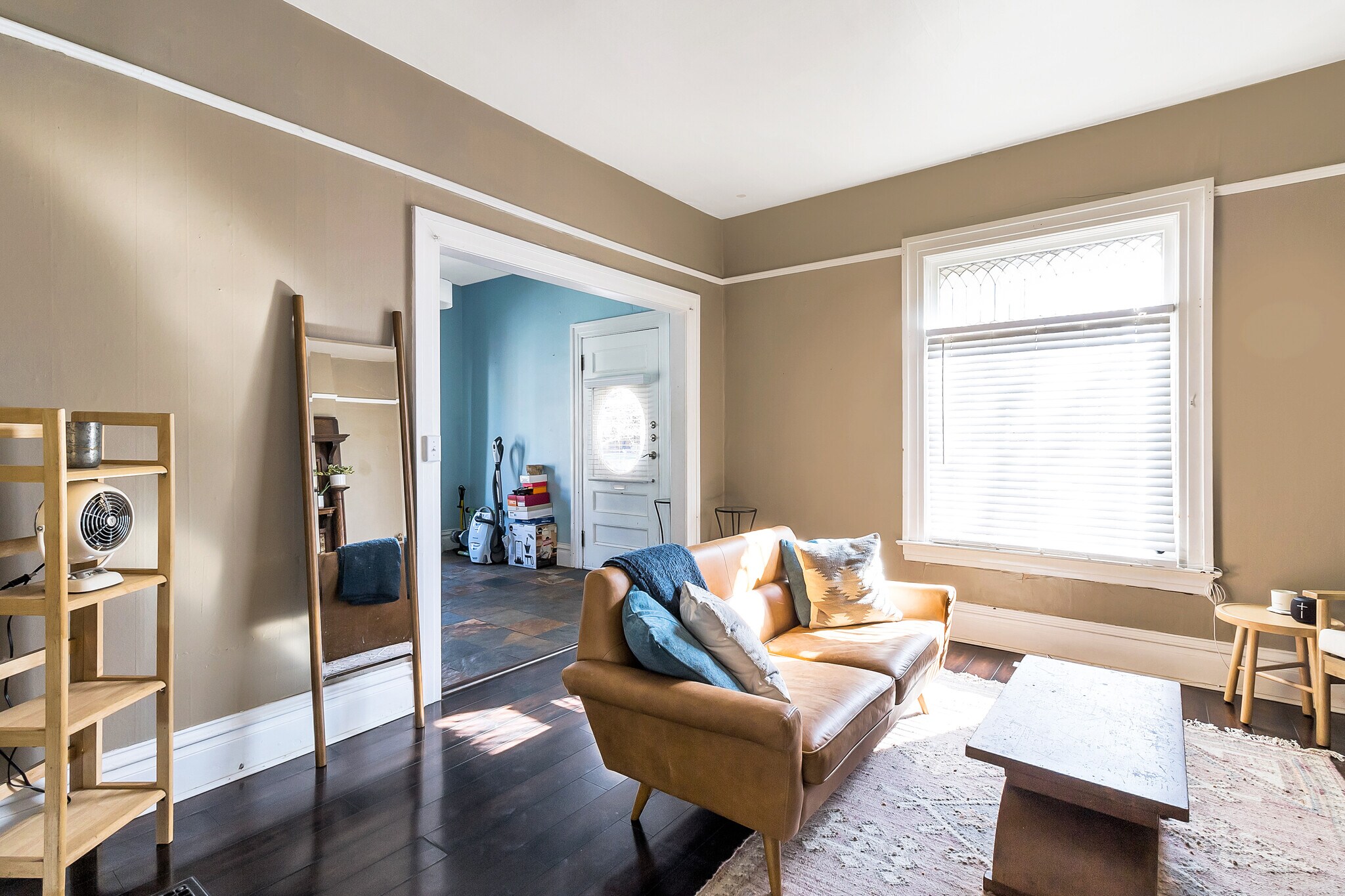 Living Room / Entry - 637 South Sherman Street