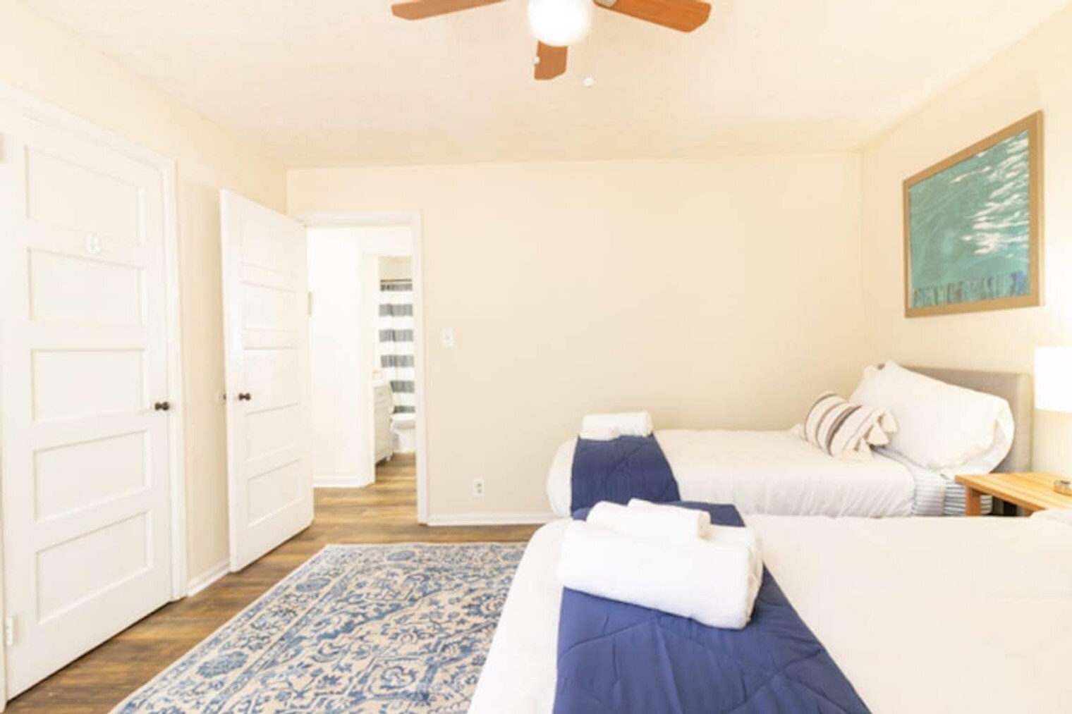 Building Photo - 3912 Crestview Dr