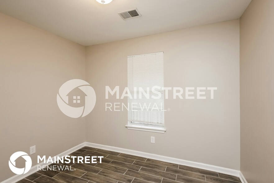 Building Photo - 6885 Bannister Park Ln