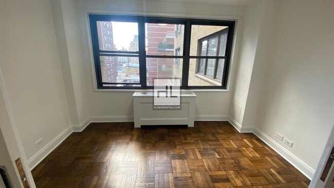 Building Photo - 96-95 5th Ave