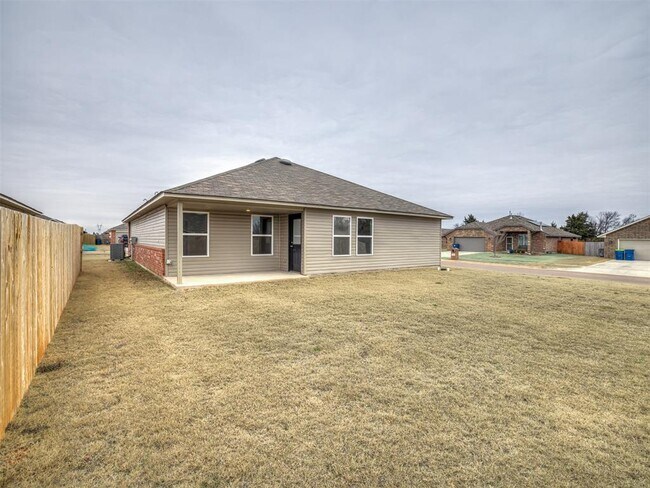 Building Photo - 1125 S Appaloosa Ln