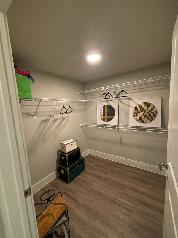 Building Photo - 425 El Rio St