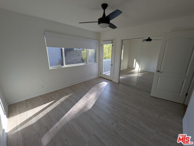 Building Photo - 21443 Iglesia Dr