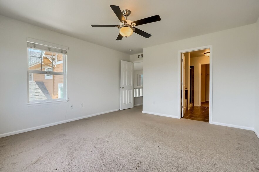 Building Photo - 3681 S Perth Cir