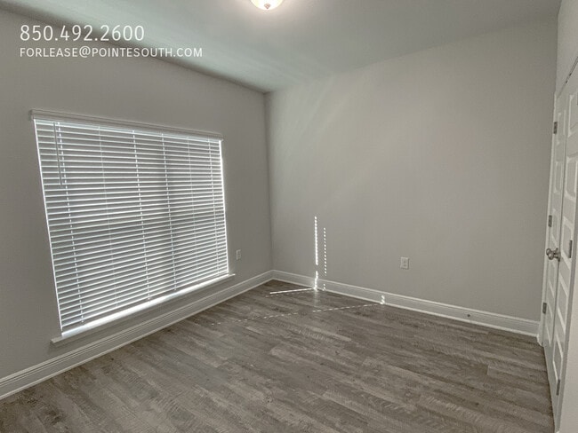 Building Photo - 24847 Smarty Jones Cir