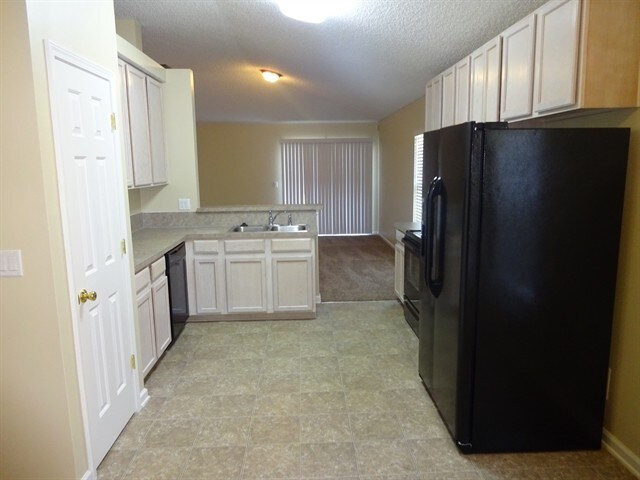 Building Photo - 3480 Waterford Oaks Dr