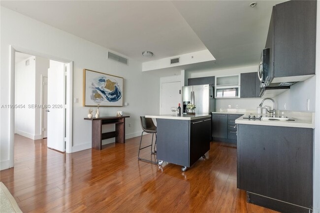 Building Photo - 90 SW 3rd St