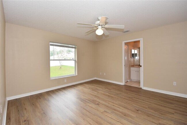 Building Photo - 32 Slumber Path