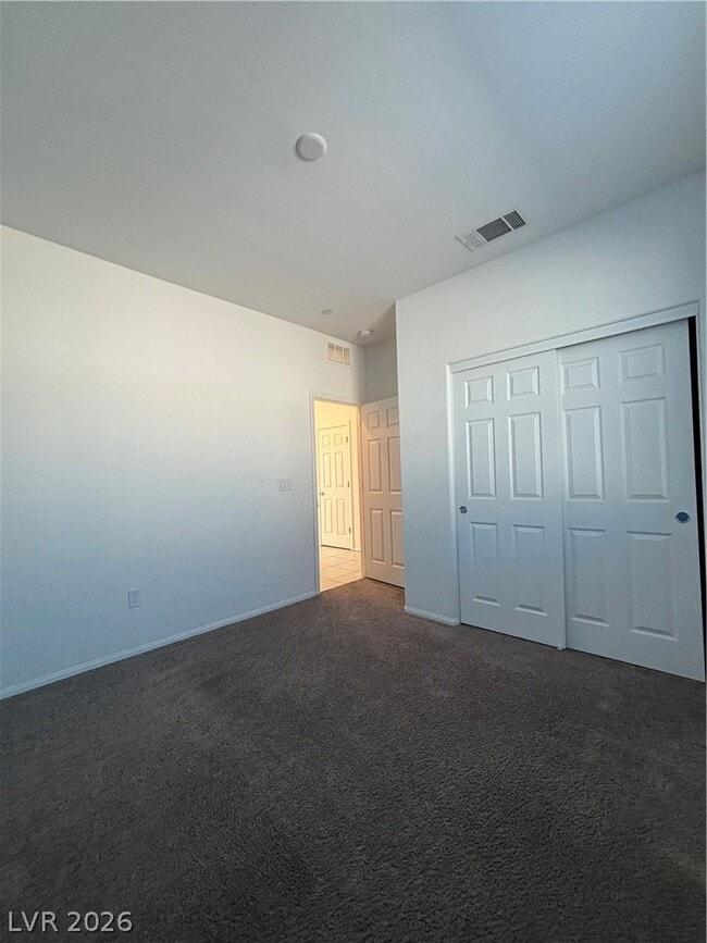 Building Photo - 5672 Sartorial St