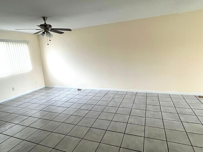 Building Photo - 4105 Inlet Cir