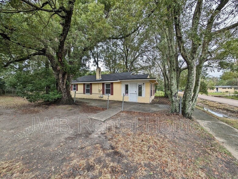 Primary Photo - 9202 2nd Ave