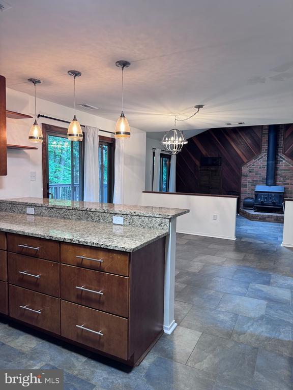 Building Photo - 6277 Occoquan Forest Dr