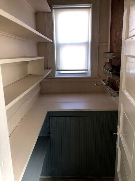 Building Photo - 28 Litchfield St