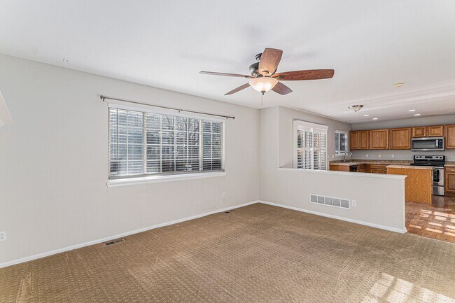 Building Photo - Single family 4 bed 3 bath for rent