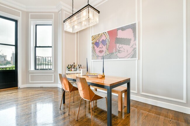 Building Photo - 298 Beacon St