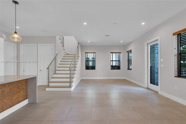 Building Photo - 8217 NW 46th St