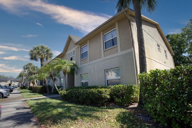 Building Photo - 9809 Turf Way