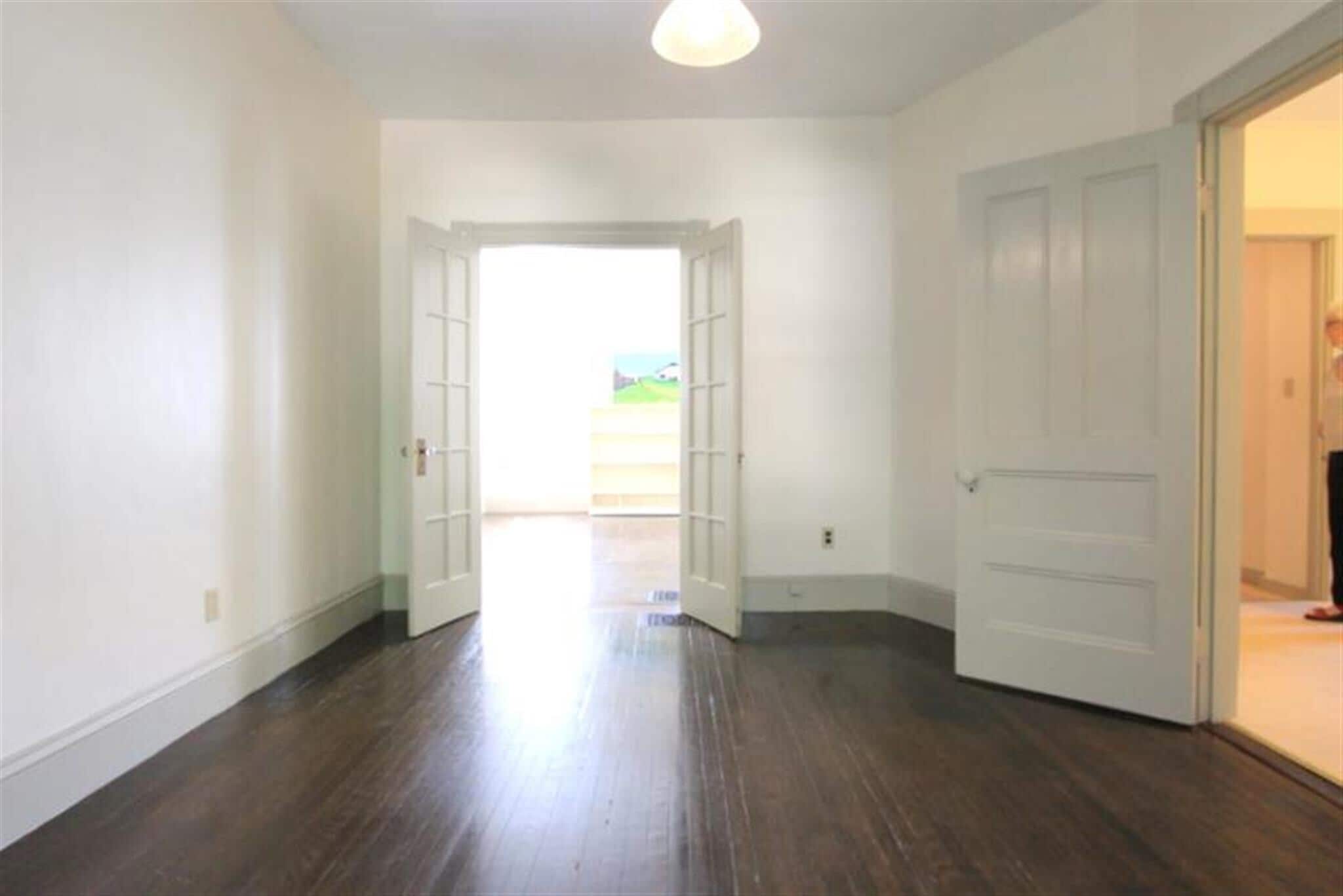 Building Photo - 12 Saginaw Ave